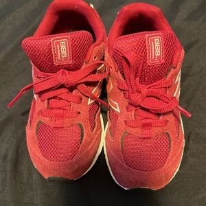 New Balance Kids 888 size 9